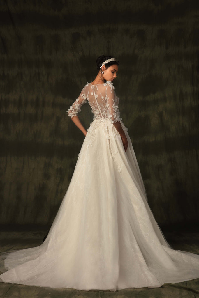 Beaded lace dress with overskirt Saiid Kobeisy Online Beaded lace dress with overskirt Saiid Kobeisy Online