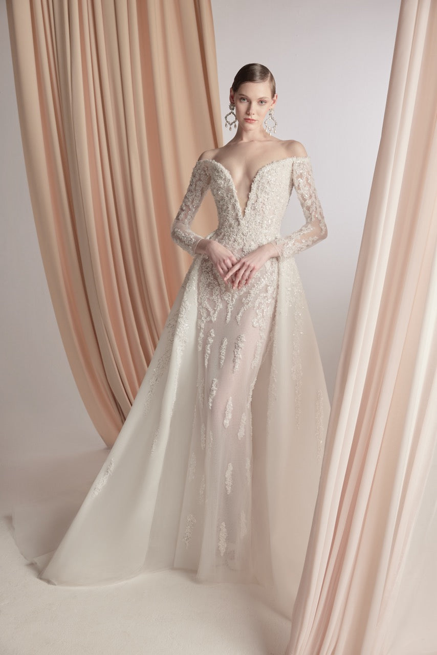 Off-White Tulle Fitted Dress with Baroque Pattern and Beaded