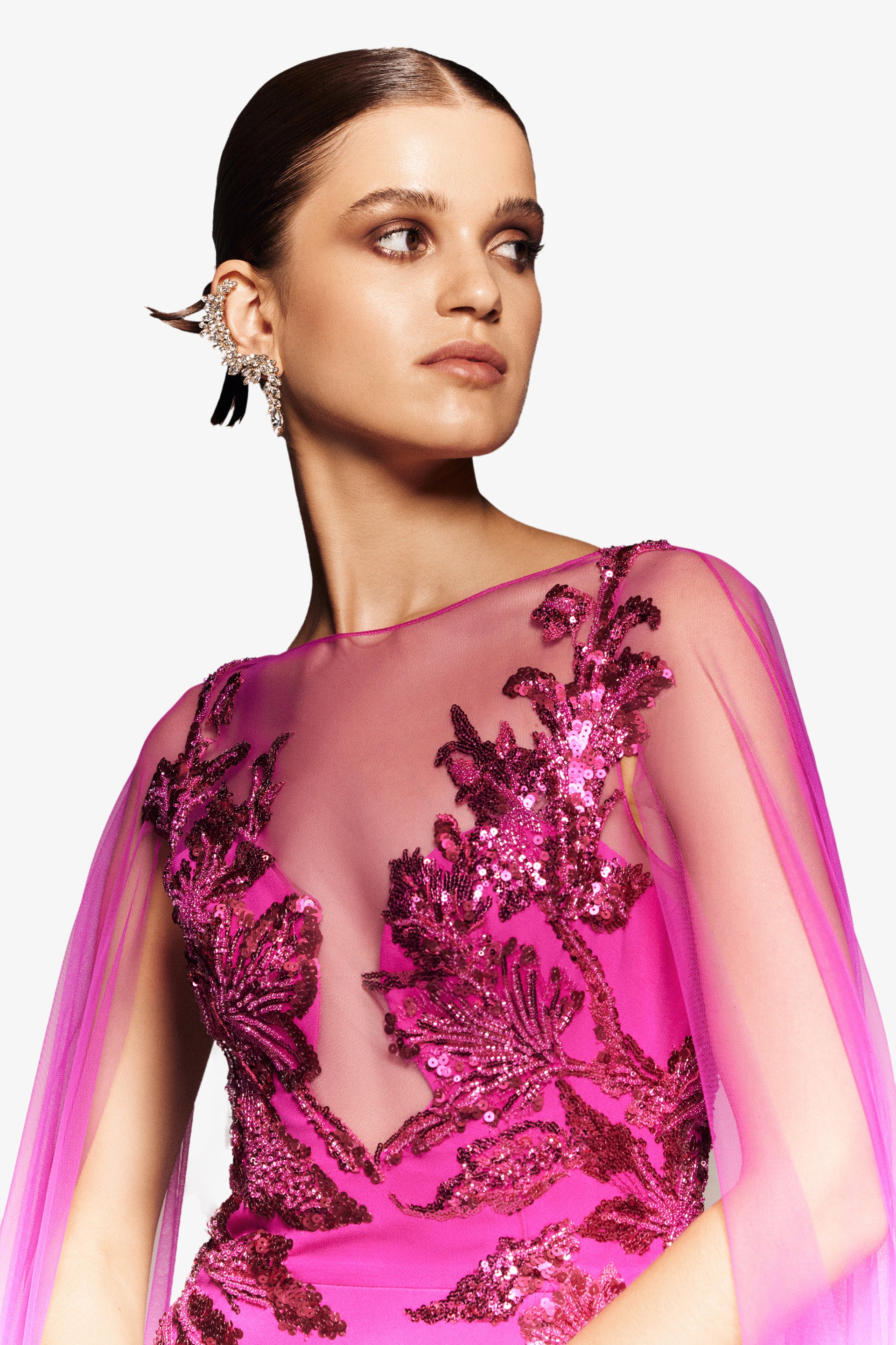 オールインワン・サロペット Saiid Kobeisy Crepe Mermaid Dress With Beading And Tulle Crepe mermaid dress with beading and tulle long sleeves