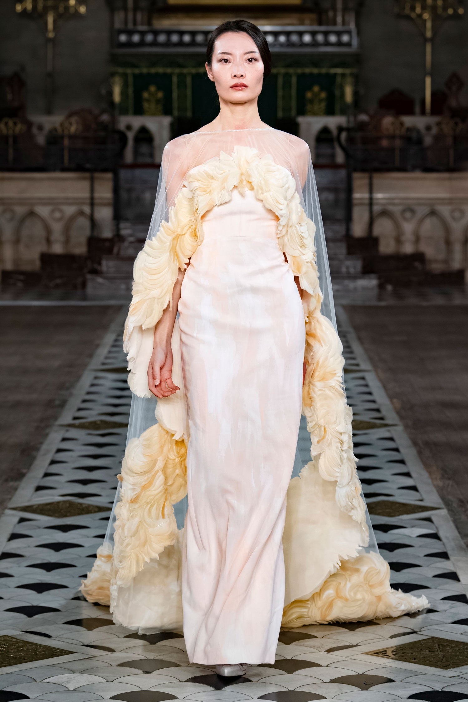 Light gold taffeta dress Saiid Kobeisy Online Light gold taffeta dress Saiid Kobeisy Online